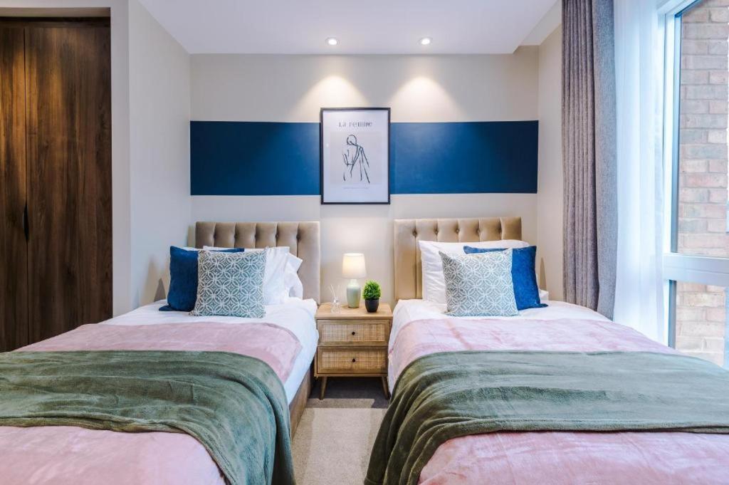 Exquisite Central York Abode Sleeps 6! ภายนอก รูปภาพ