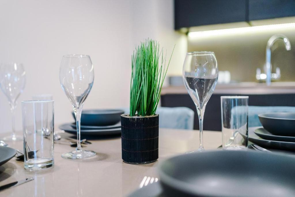 Exquisite Central York Abode Sleeps 6! ภายนอก รูปภาพ