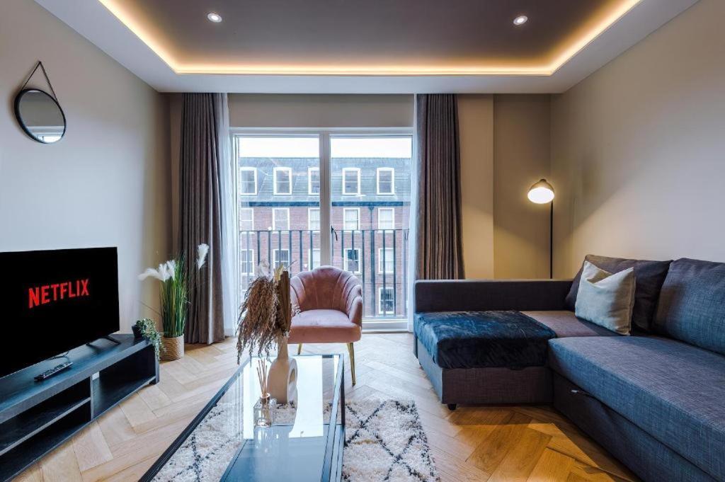 Exquisite Central York Abode Sleeps 6! ภายนอก รูปภาพ