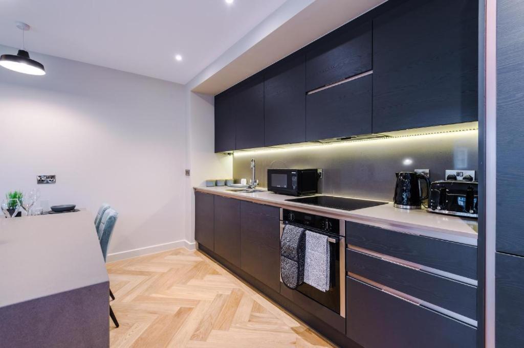 Exquisite Central York Abode Sleeps 6! ภายนอก รูปภาพ